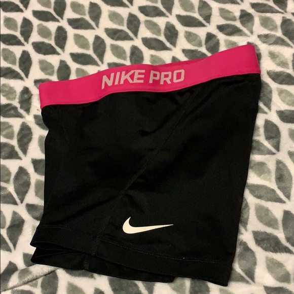 Spandex - Picture 3 of 3